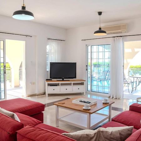 Villa Danae Coral Bay By Villa Plus Peyia Buitenkant foto